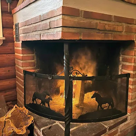 Semesterbostad Cluster With Bonfire Near Eikeren